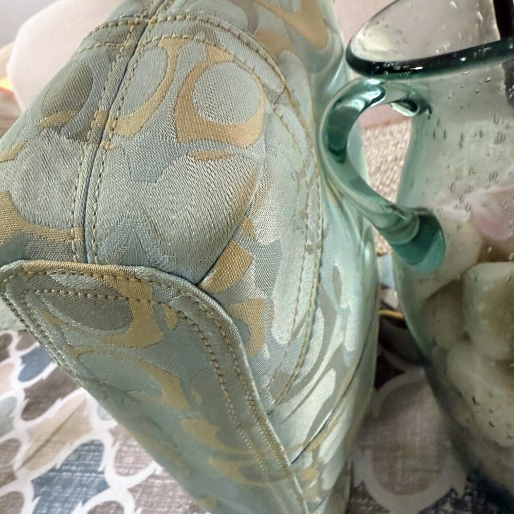 Coach 10379 Signature Light Blue Jacquard Hobo Bag – Excellent Condition - Picture 9 of 16